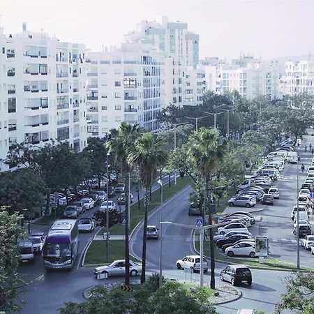 דירות קווארטיירה Apartamento T1, 50 Metros Da Praia מראה חיצוני תמונה