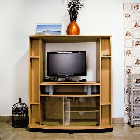 דירות קווארטיירה Apartamento T1, 50 Metros Da Praia מראה חיצוני תמונה